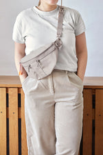 Afbeelding in Gallery-weergave laden, Bum bag Traktatietas / Snacktas